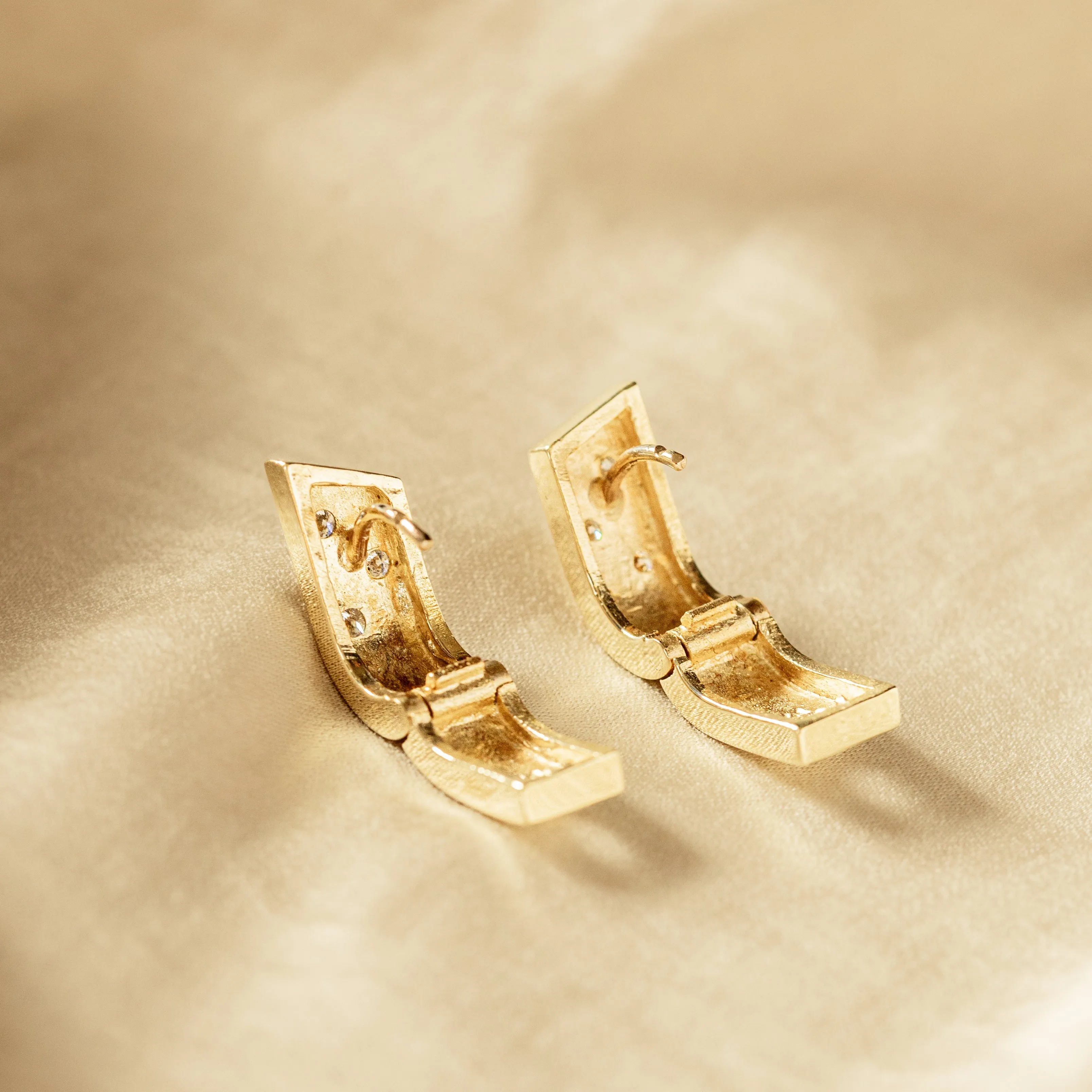 14K Gold 0.20 Carat Diamond Hoop Earrings