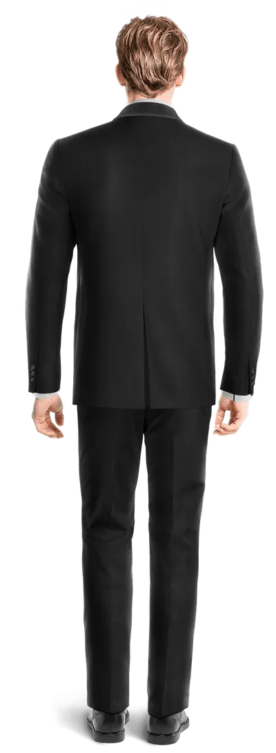 Black essential Tuxedo with wide lapel