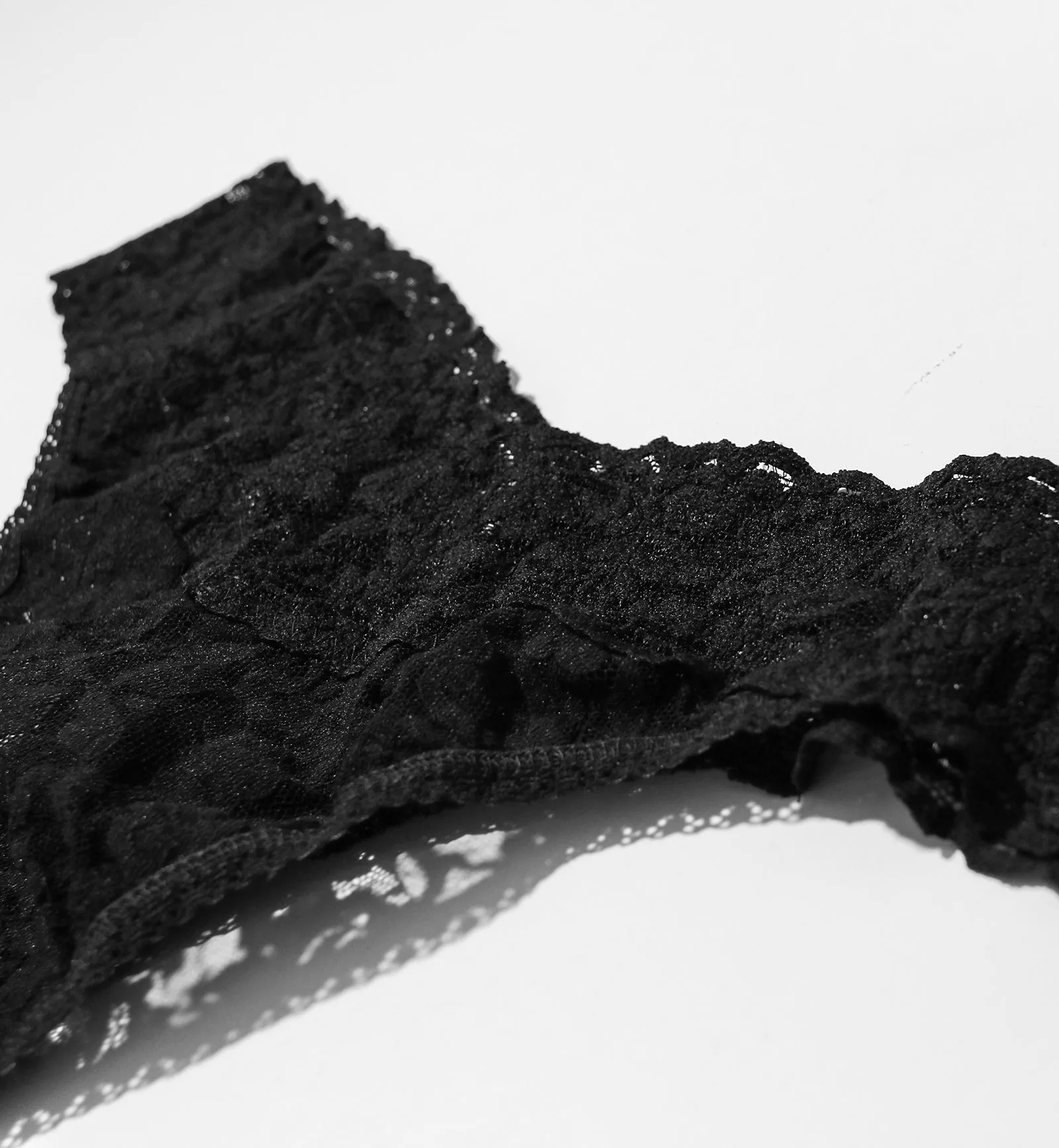 Hanky Panky Signature Lace Original Rise Thong (4811P) - Black