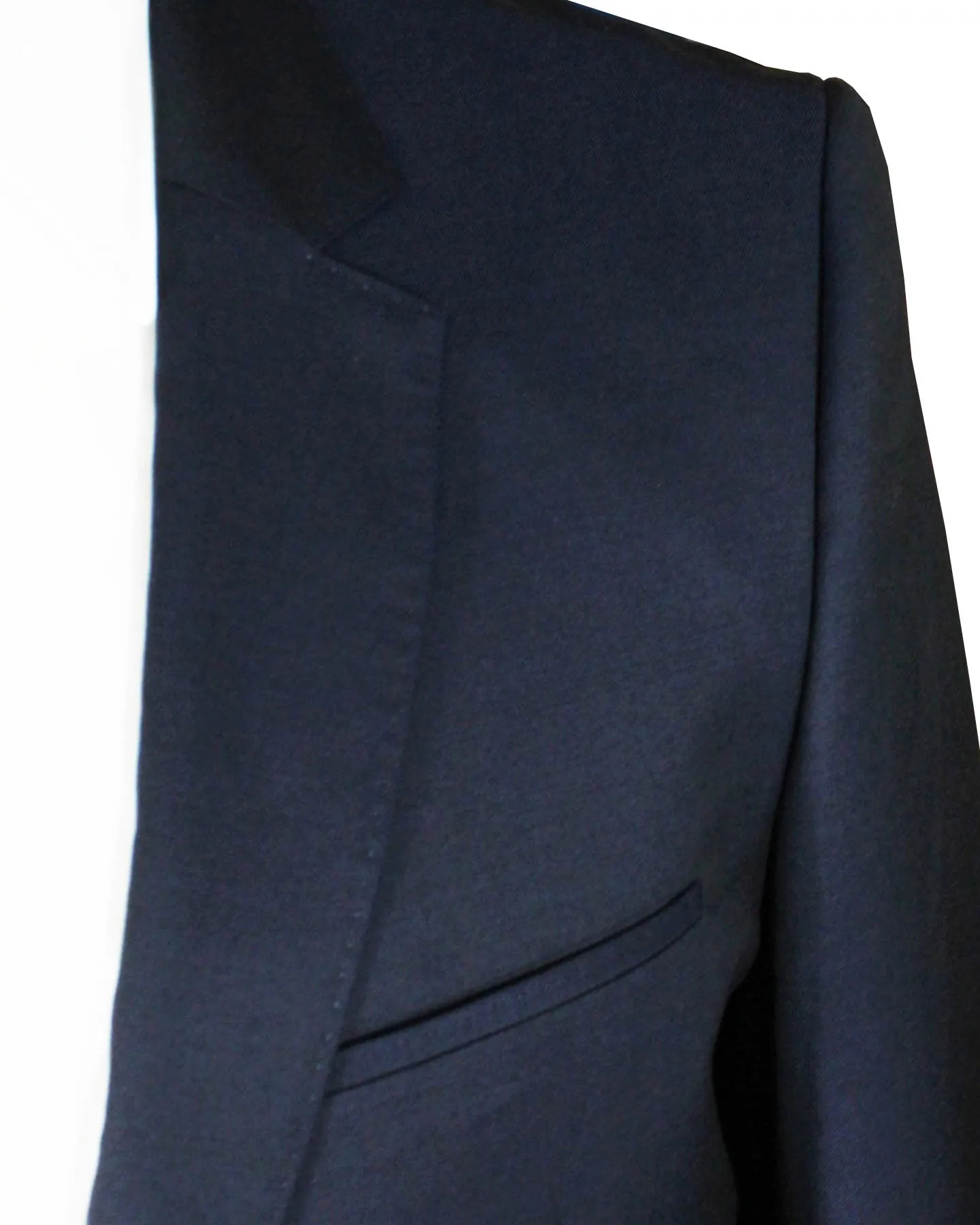 Hugo Boss Sport Coat Dark Blue - Virgin Wool Blazer EU 46 / US 36 L Slim Fit