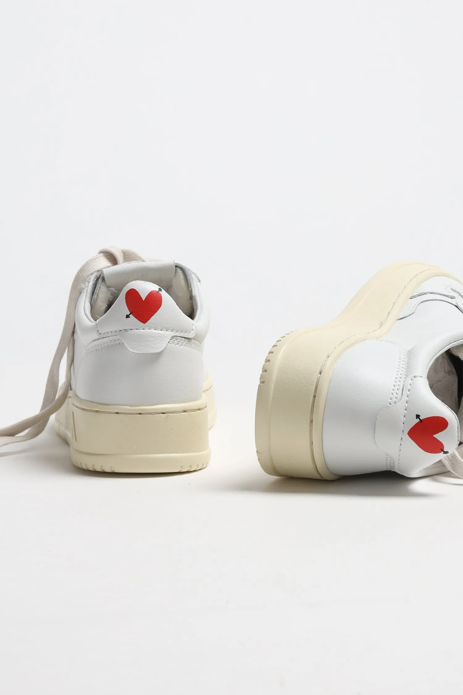 Sneaker 01 Low 'Heart' in Weiß